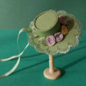 Damenhut Hut grün mit Ständer 
